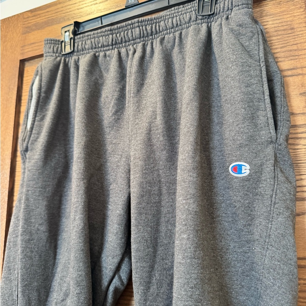 Champion Gray Sweatpants Joggers Logo Athleisure Comfortable Fit